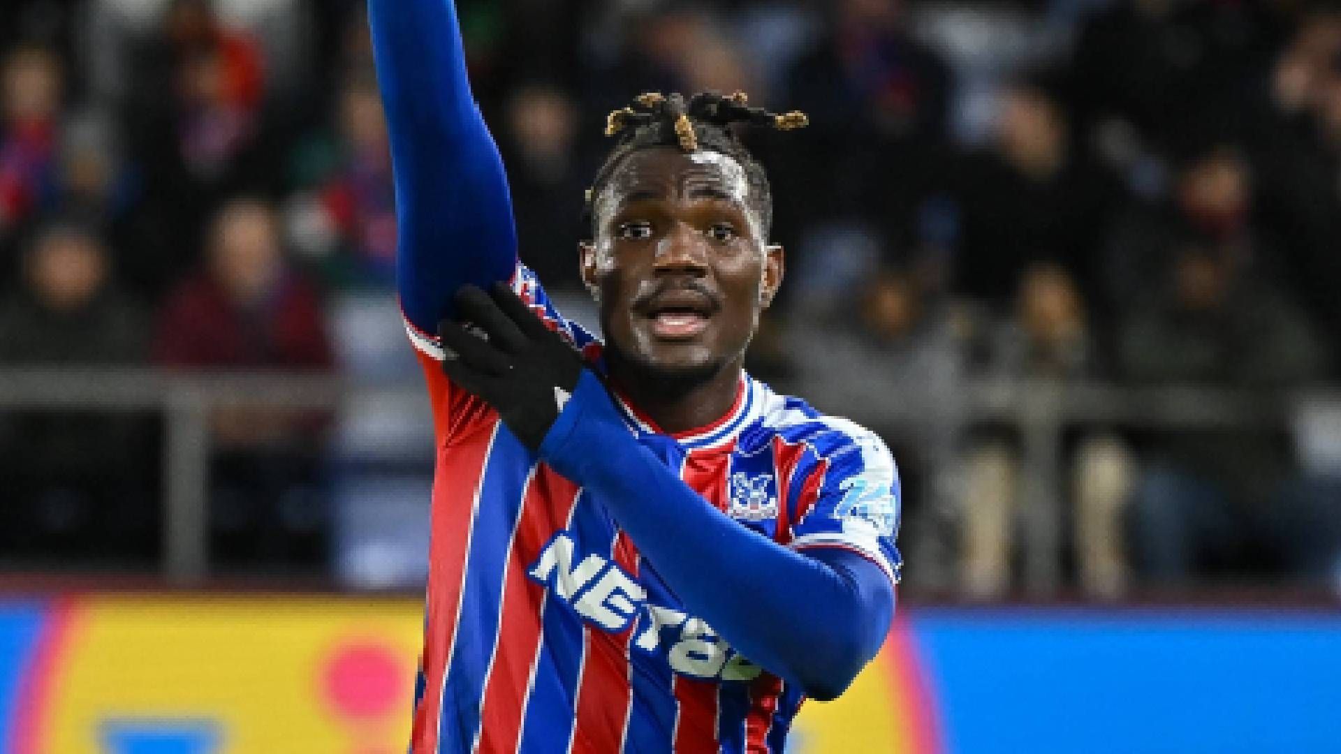 Christantus Uche deslumbra en Europa pero la incertidumbre de su futuro crece