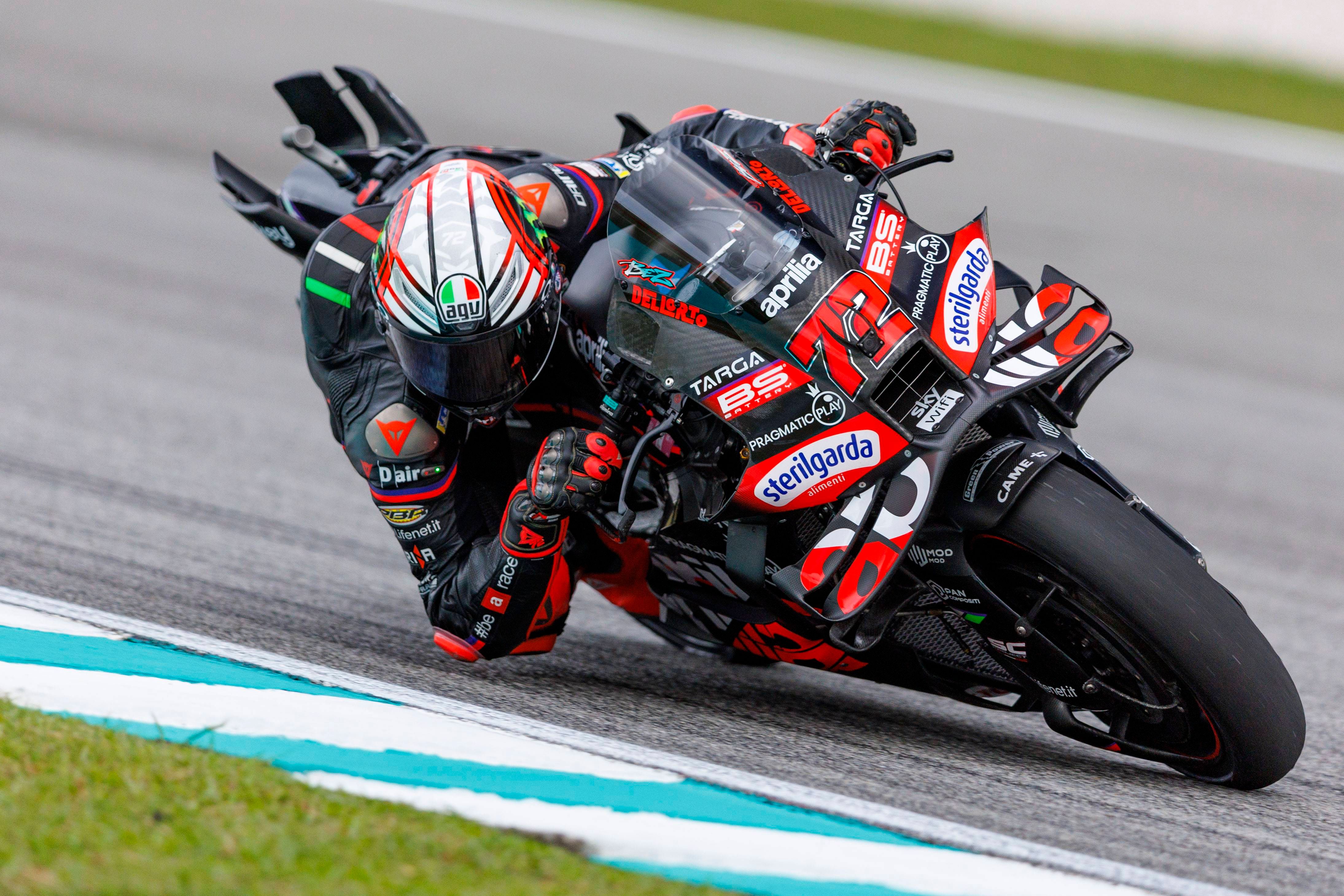 Bezzecchi aprieta la lucha por el podio del Mundial y Álex Márquez se cae en Portugal