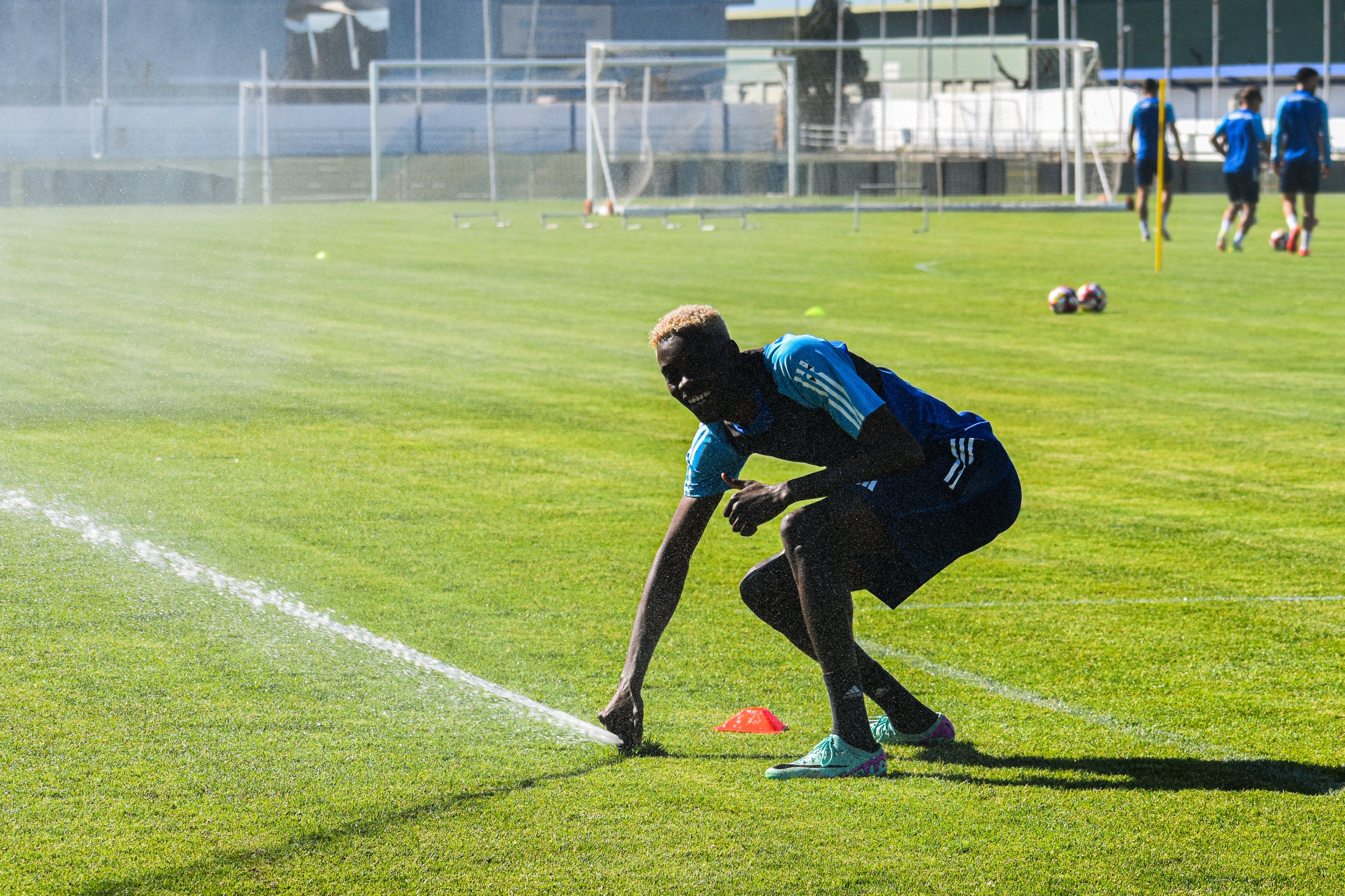 Cádiz y Albacete entran en la carrera por Rahim Alhassane