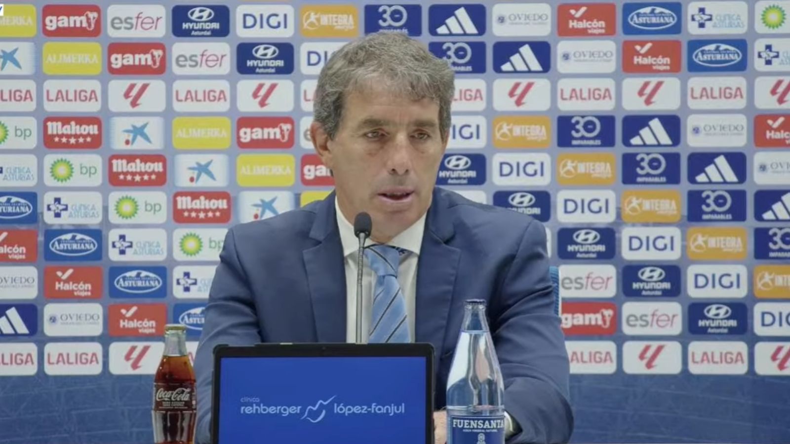 El Real Oviedo se complica la permanencia: "El camino para salvarnos es ganar los cinco partidos que nos quedan"