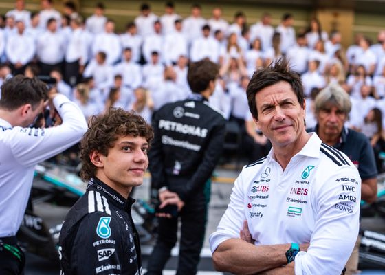 Toto Wolff, jefe de Mercedes, avisa tras Barcelona: ''No hemos visto a los rivales al límite''