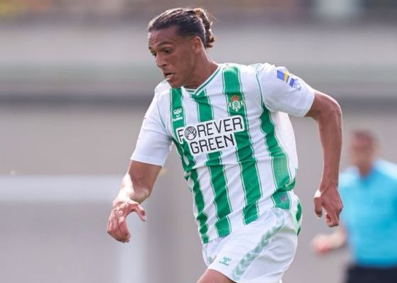 El Betis aplaza el debate de Yanis Senhadji y anuncia su nuevo destino