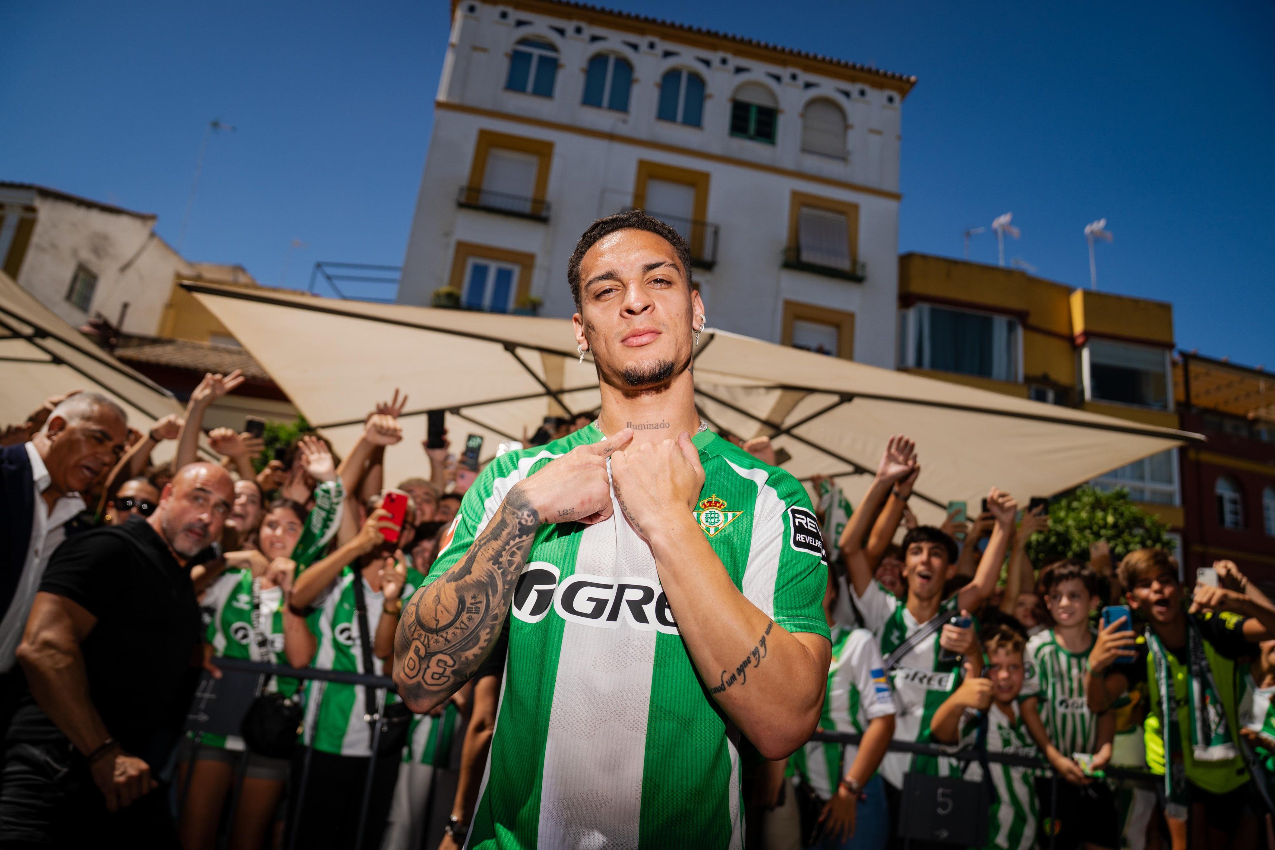 La historia de amor entre Antony y el Betis tendrá su documental 