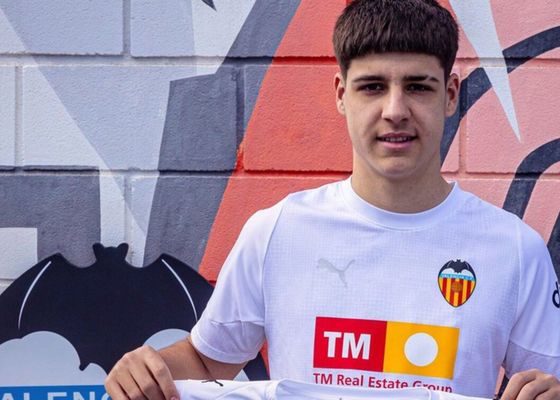 El Valencia blinda al hijo de Albelda ante la 'amenaza' del Real Madrid