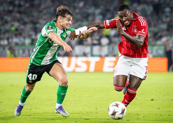 La afición del Betis, feliz con el empate ante el Nottingham Forest