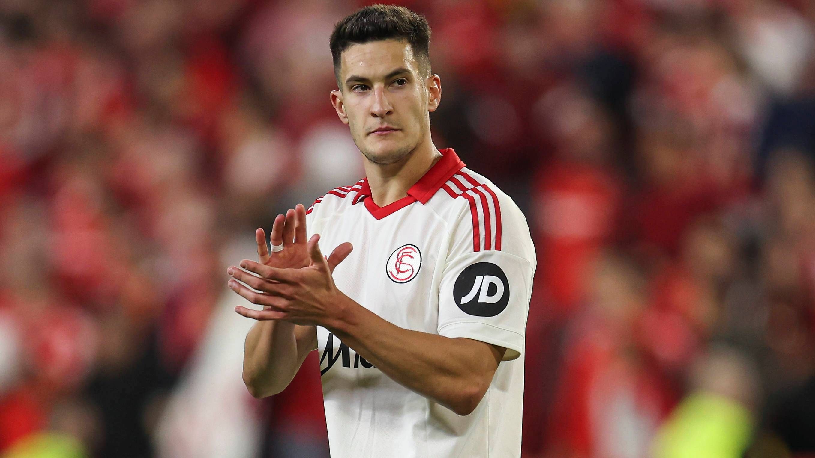 El Sevilla toma medidas con Andrés Castrín tras su confirmación con García Plaza