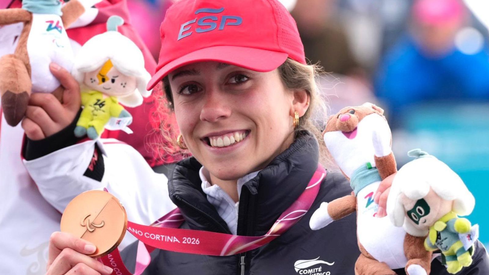 España saca pecho con su nueva estrella: "Cuatro medallas en la maleta es una locura"