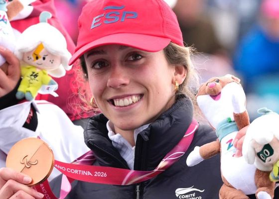 España saca pecho con su nueva estrella: "Cuatro medallas en la maleta es una locura"