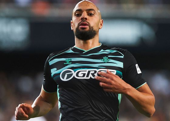 El Villarreal irrumpe por Amrabat entre las dudas del Betis 
