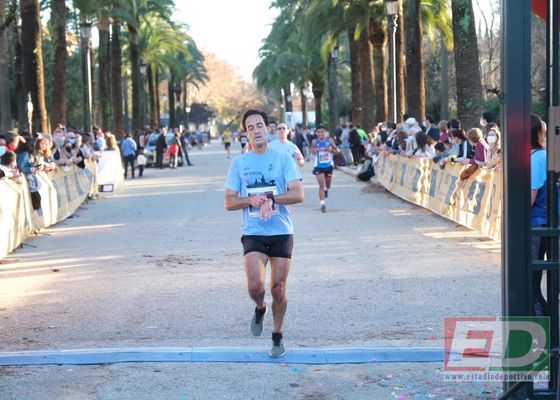 Si corriste la San Silvestre Sevillana, búscate en nuestra galería