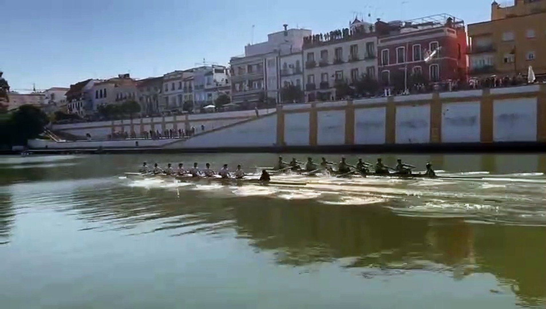 El Betis conquista su undécimo 'cocodrilo' tras remontar al Sevilla en la Regata más igualada en muchos años